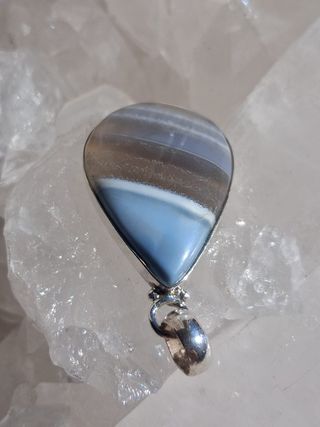 Colgante de Ópalo Owyhee en Plata de Ley