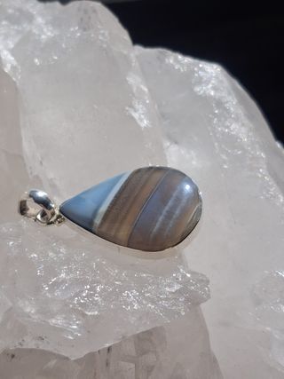 Colgante de Ópalo Owyhee en Plata de Ley