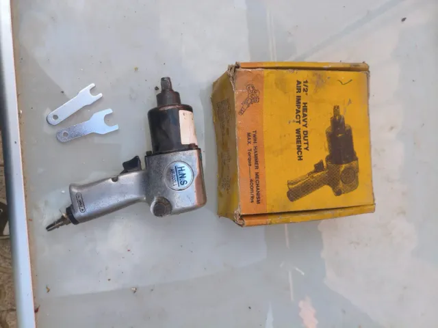 Pistola de Impacto Neumática.
Llave de impacto.