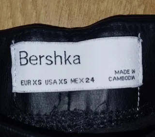 Mallas Bershka brillo efecto piel XS