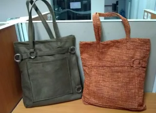 Mochilas y bolsos varios modelos y colores