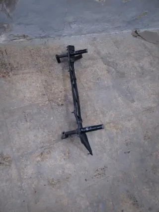 Soporte Radiador  BMW E38
