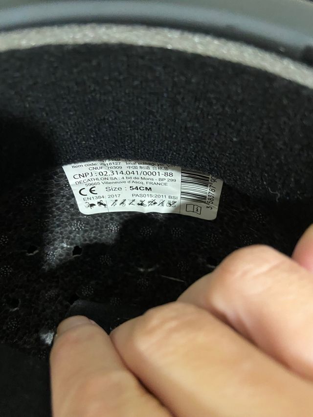 Casco de equitación negro