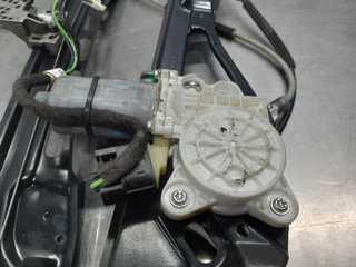 ELEVALUNAS DELANTERO DERECHO MERCEDES-BENZ CLASE