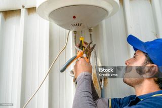 Electricista y instalación de agua 