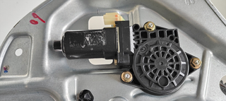 ELEVALUNAS DELANTERO IZQUIERDO HYUNDAI TUCSON (JM
