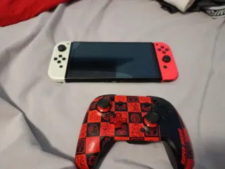 Controller OLED + Pro per Nintendo Switch
