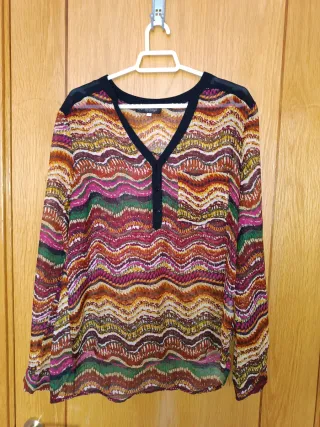 Blusa psicodélica multicolor