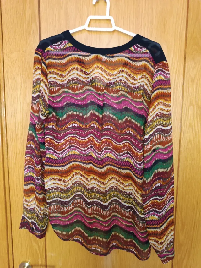 Blusa psicodélica multicolor
