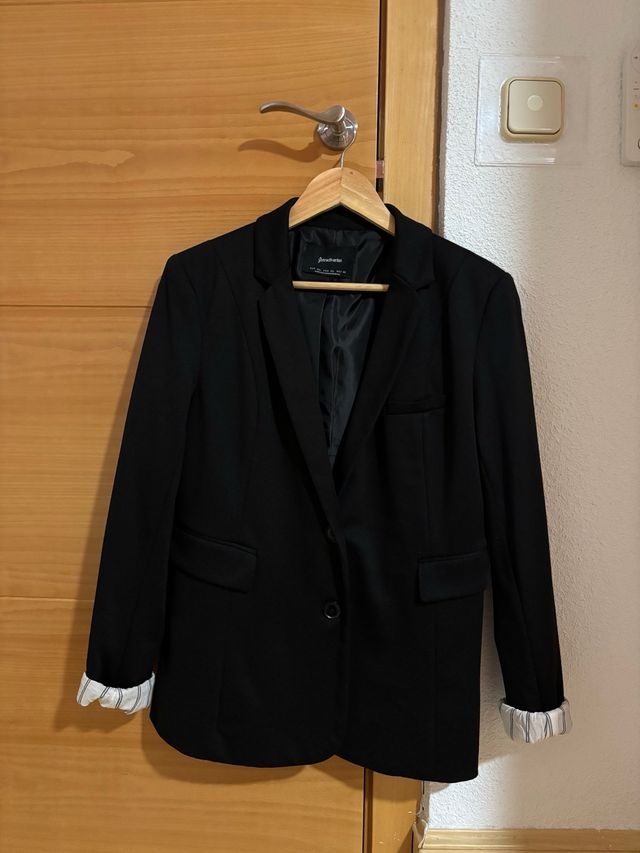 Americana blazer Stradivarius negra