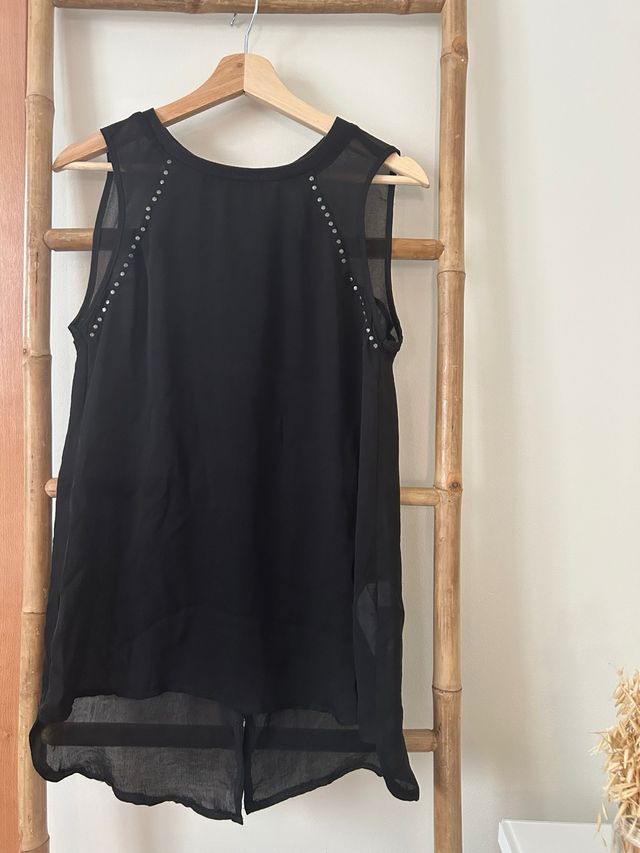 Camisa Gasa Negra Tachuelas