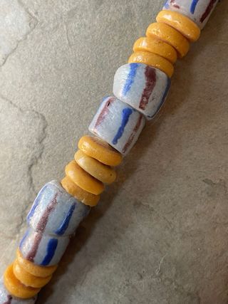 Collana Vetro Africano Multicolore Arancione