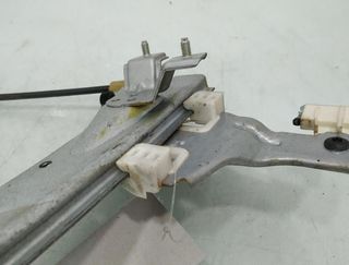 Elevalunas renault 477280 827210008r megane sport