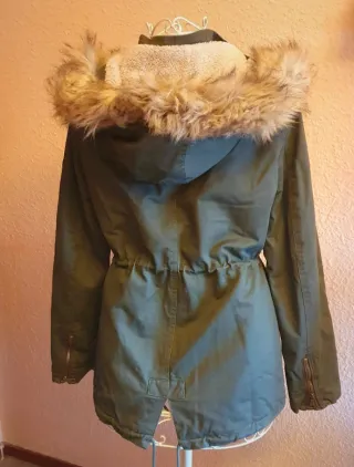 Trenca verde capucha Talla 40/42