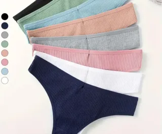 Tangas sin estrenar. De diferentes colores .
