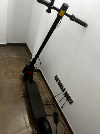 Patinete eléctrico negro, xiaomi scoteer 