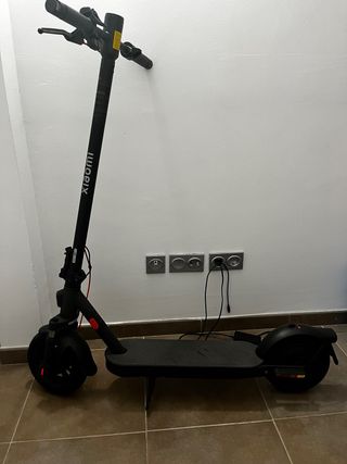 Patinete eléctrico negro, xiaomi scoteer 