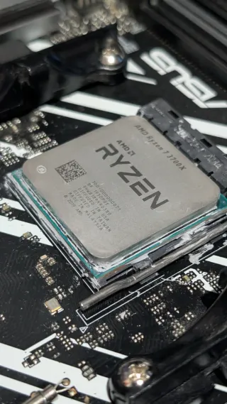 Combo Ryzen 7 3700X + Placa Base Asus X470-PRO