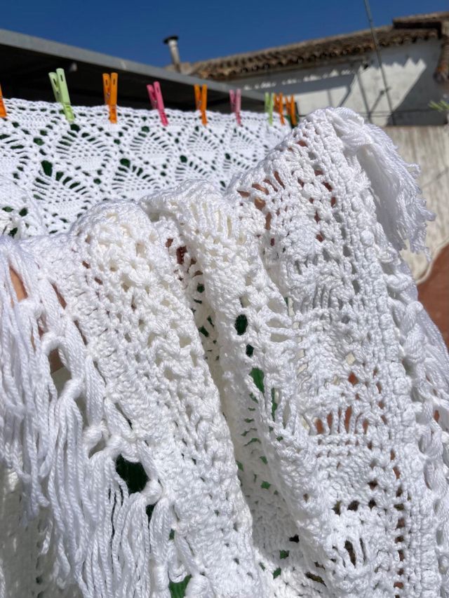 Manton de ganchillo hecho a mano PERFECTO