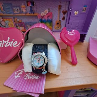 Casa vacanze Barbie Malibu + Orologio Barbie 