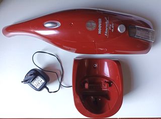 Aspirabriciole Hoover Handy 2 4.8V Rosso
