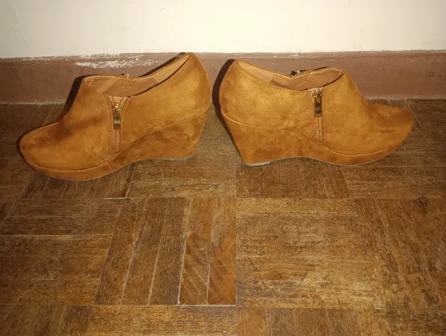 Botines marrones de ante Lidia n40 ver