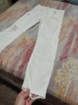 Pantalón vaquero blanco hombre roto