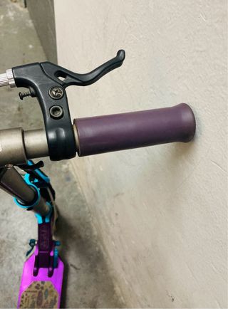 Patinete Oxelo Morado del Decatlón 