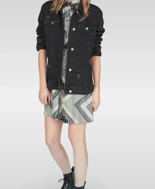 Chaqueta vaquera oversize negra