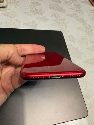 iPhone SE 64GB Rojo