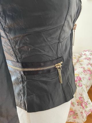 Cazadora Elisabetta Franchi Piel Negra