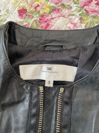 Cazadora Elisabetta Franchi Piel Negra