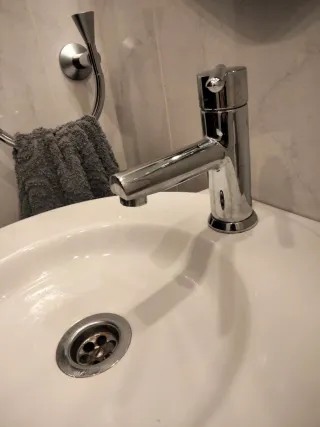 Lavabo blanco.
