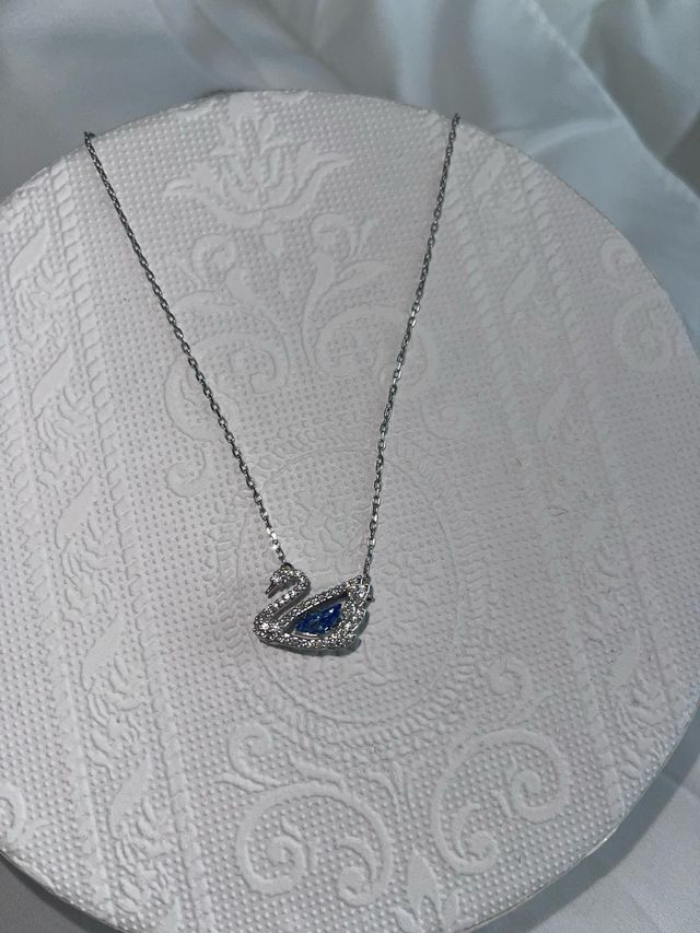 Collar Swarovski Cisne Azul y Plateado