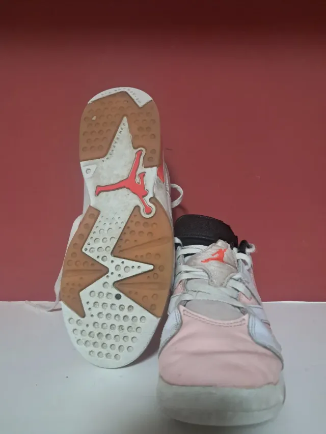 Scarpe Jordan bambina rosa e bianche