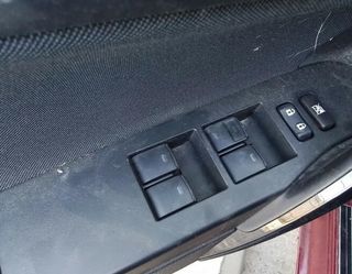 Toyota 5080788 515220 mando elevalunas auris (e18)