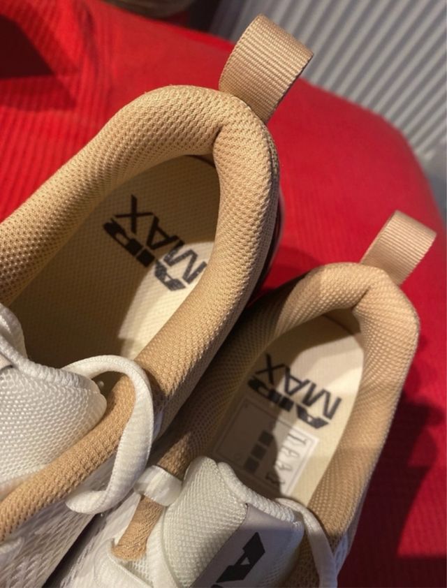 Zapatillas Nike Air Max Beige y Blancas