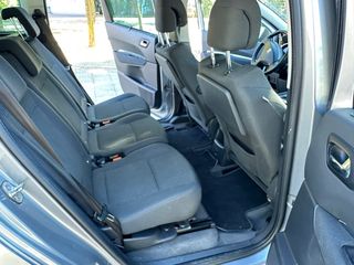 Peugeot 5008 2015