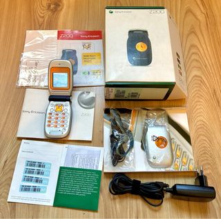 Sony Ericsson Z200 con scatola originale