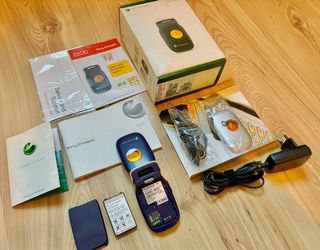 Sony Ericsson Z200 con scatola originale