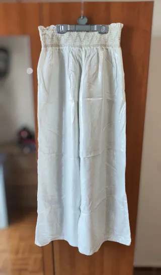 Calça de Senhora Branca