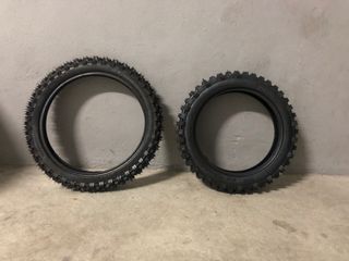 Neumáticos Motocross a estrenar 