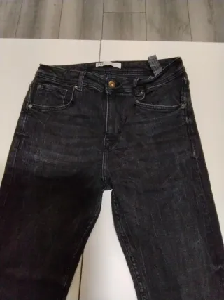 Pantalón vaquero Zara elástico negro