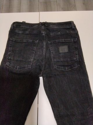 Pantalón vaquero Zara elástico negro