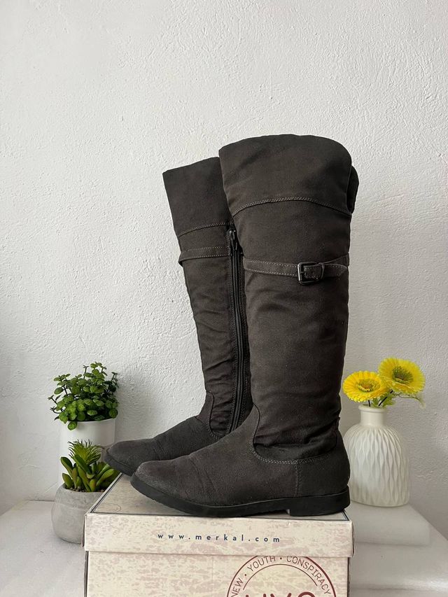 Botas altas grises Talla 38