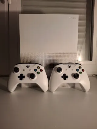 Xbox One S da 1 TB in bianco 