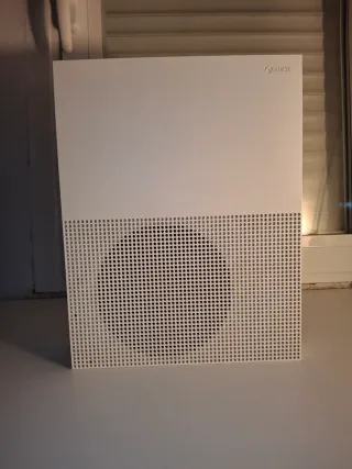 Xbox One S da 1 TB in bianco 