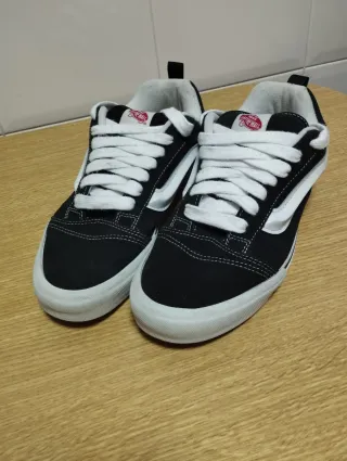 Zapatillas Vans Knu Skool T-44 buen estado 
