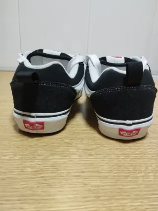 Zapatillas Vans Knu Skool T-44 buen estado 