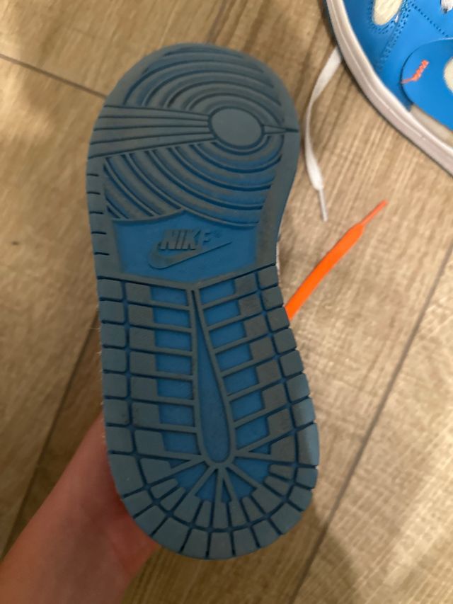 Jordan 1 Mid Off-White Azul